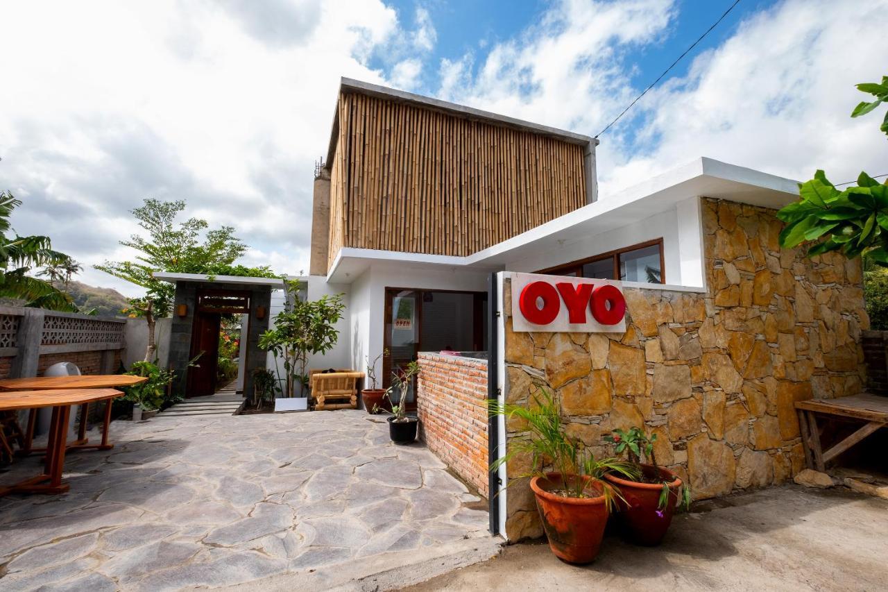 Oyo 1493 Surya Villa เซอลงเบอลานัก ภายนอก รูปภาพ