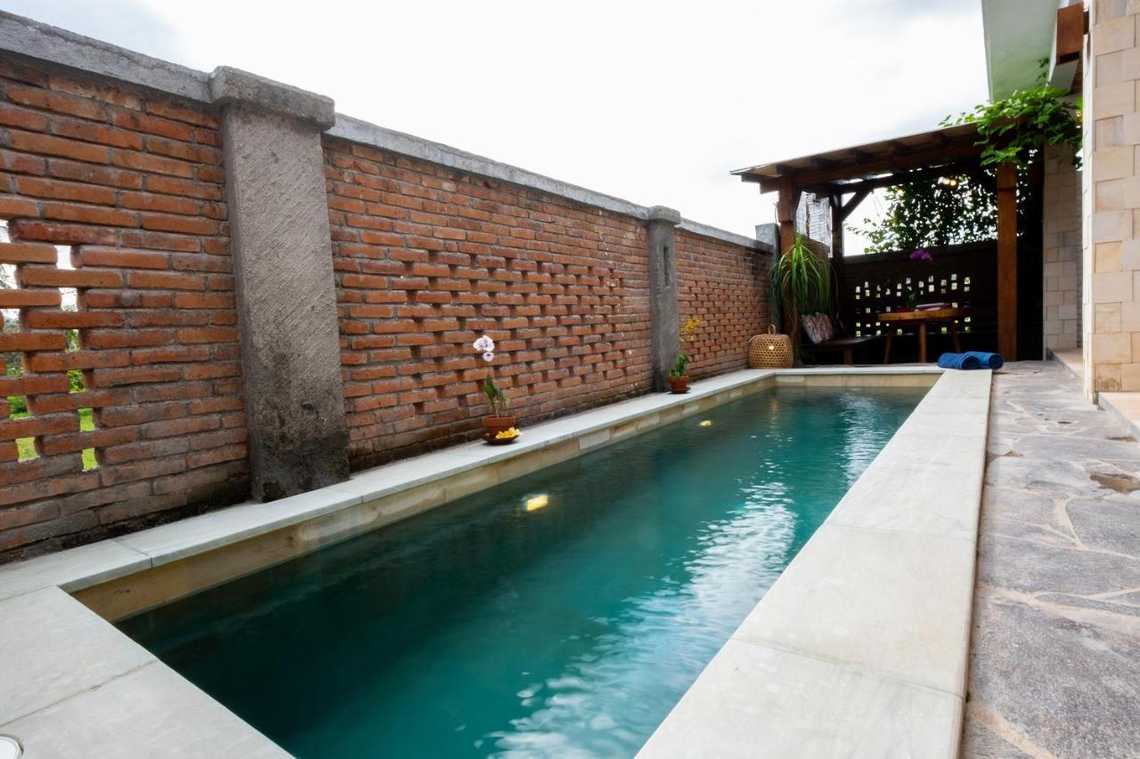 Oyo 1493 Surya Villa เซอลงเบอลานัก ภายนอก รูปภาพ