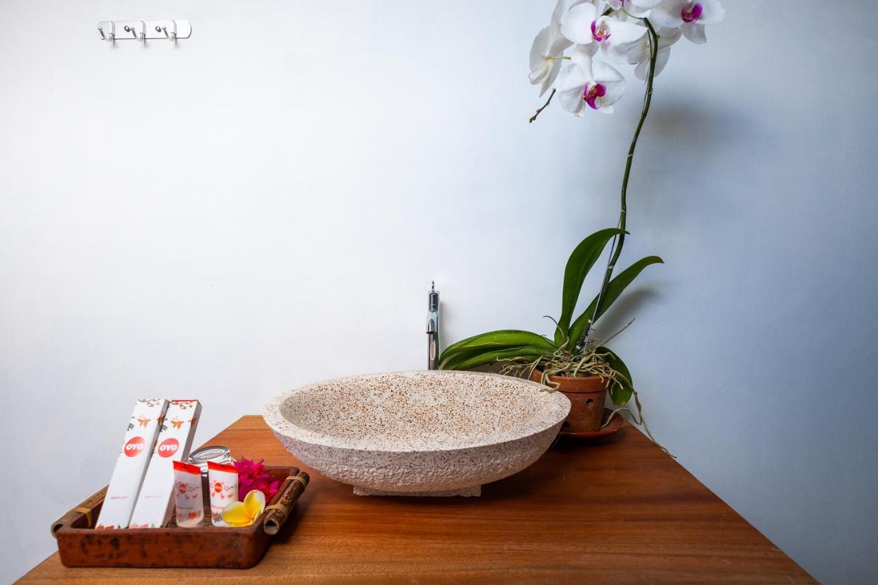 Oyo 1493 Surya Villa เซอลงเบอลานัก ภายนอก รูปภาพ